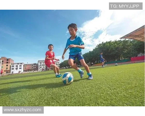 足球明星小时候颠球次数揭秘 从训练到成名他们经历了怎样的磨砺